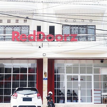 Hotel Reddoorz @ Jalan Tanjung Blitar Zewnętrze zdjęcie
